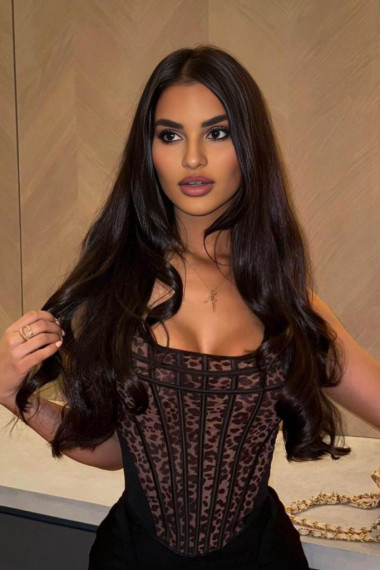 Dasha, Sex escort in Napoli that offers sexo oral.