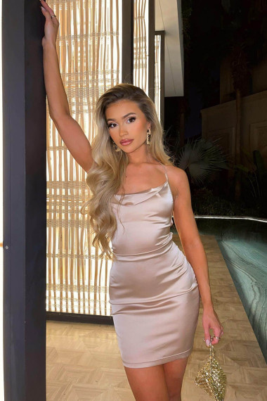 Lena, Sex escort in Napoli that offers citas. Lena, Sex escort in Napoli that offers citas.